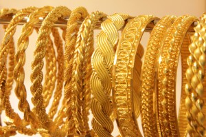 Why Shouldn’t I Sell My Gold Online?